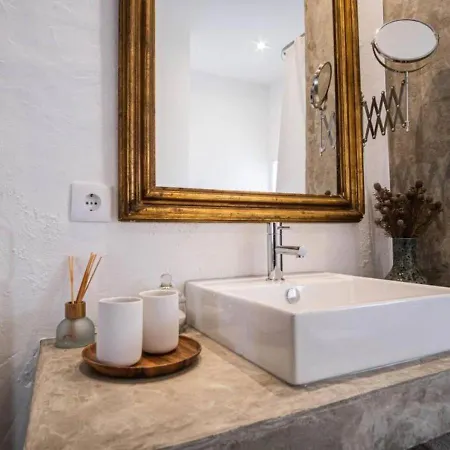 Casa Do Largo * Torres Vedras